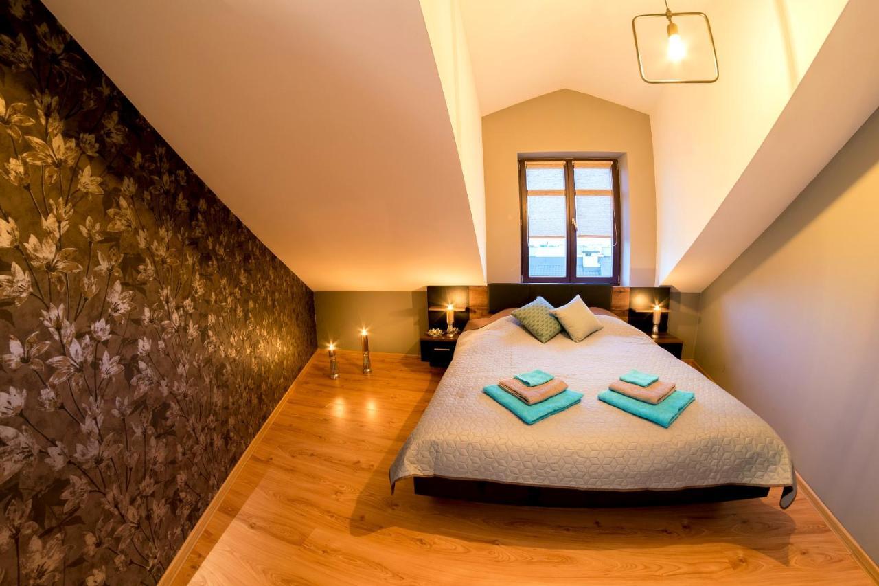 Style Apartment Next To Kazimierz And Old Town + Netflix Krakau Buitenkant foto